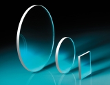 Прецизионное оптическое окно из N-BK7, плоскостность поверхности: λ/4, диаметр: 50 мм, толщина: 6 мм, покрытие MgF2 для 400-700 нм