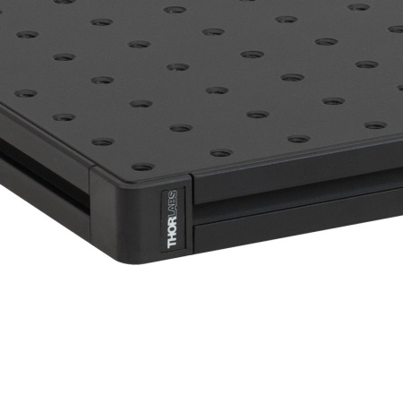 PBG2424F - Алюминиевая оптическая плита UltraLight, T-образный паз по бокам, размеры: 24" x 24" x 0.98", отверстия: 1/4"-20, Thorlabs