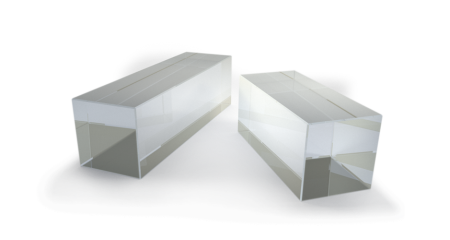 Er, Yb: фосфатное стекло, 3×3 мм, длина: 5 мм, степень легирования: 20% [Yb] и 1% [Er], без крышек, брюстеровский срез, Optogama